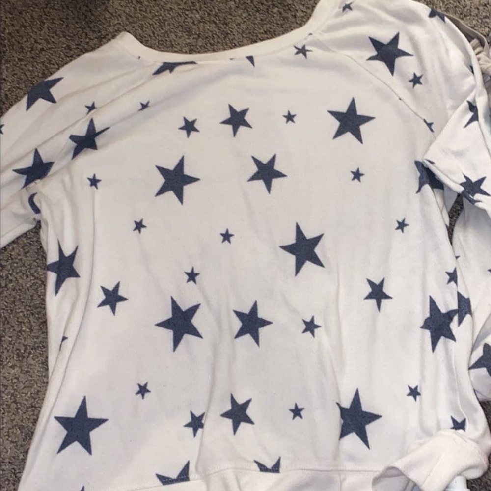 Cute 4th of July or even regular STAR  pull over sweater!